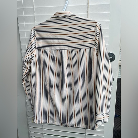 NWOT Monk and Lou blouse - Picture 4 of 6